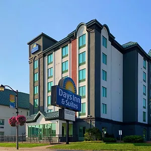 Hotel Days By Wyndham Centre St By The Falls, Cataratas do Niágara